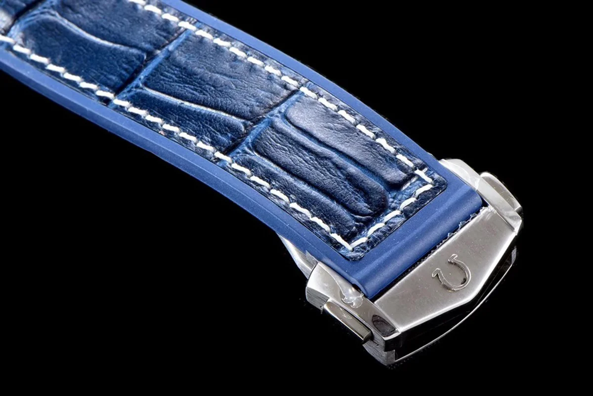 Seamaster Planet Ocean 600M 43.5mm Blue Dial in Steel on Leather Strap