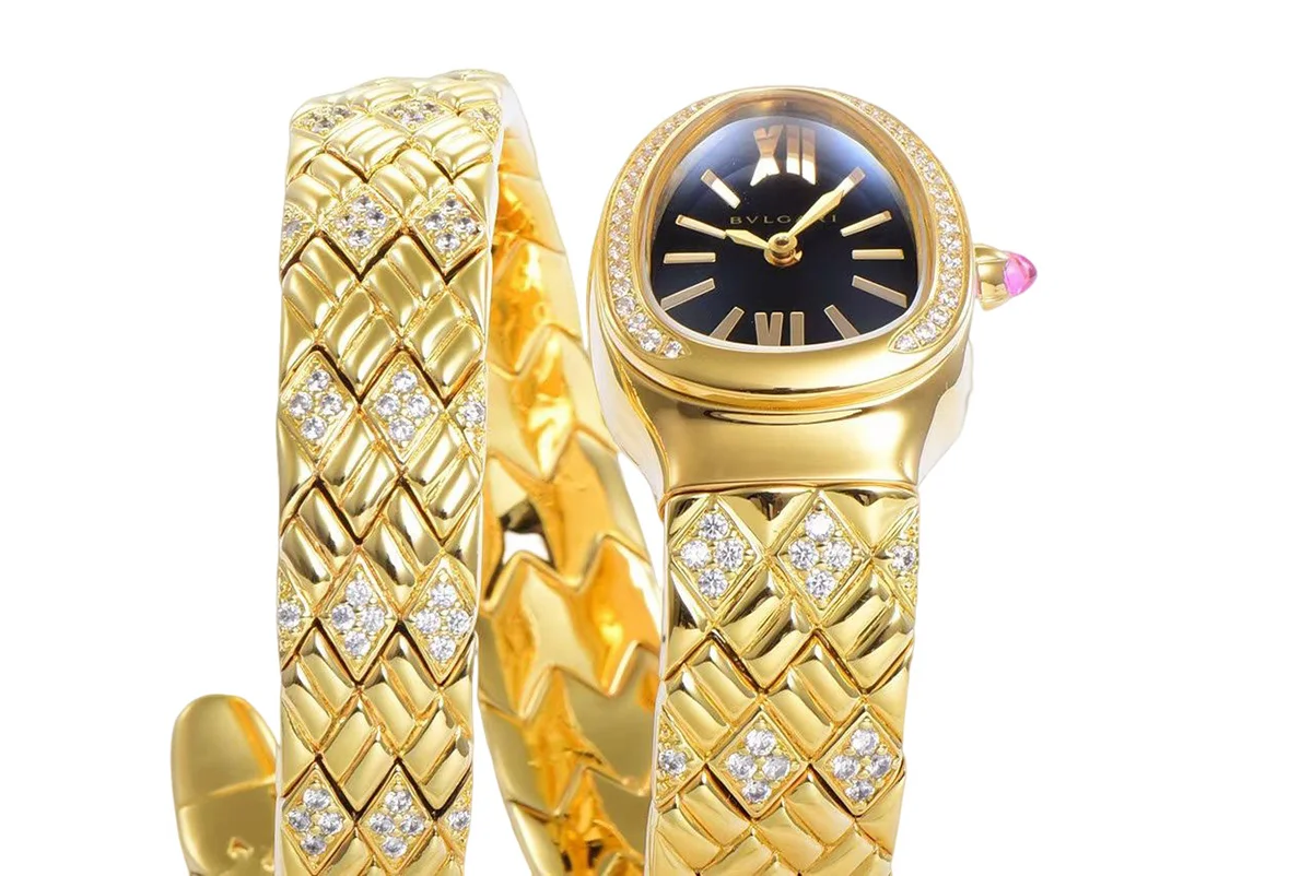 Serpenti Seduttori Watch Black Dial in Yellow Gold with Diamonds