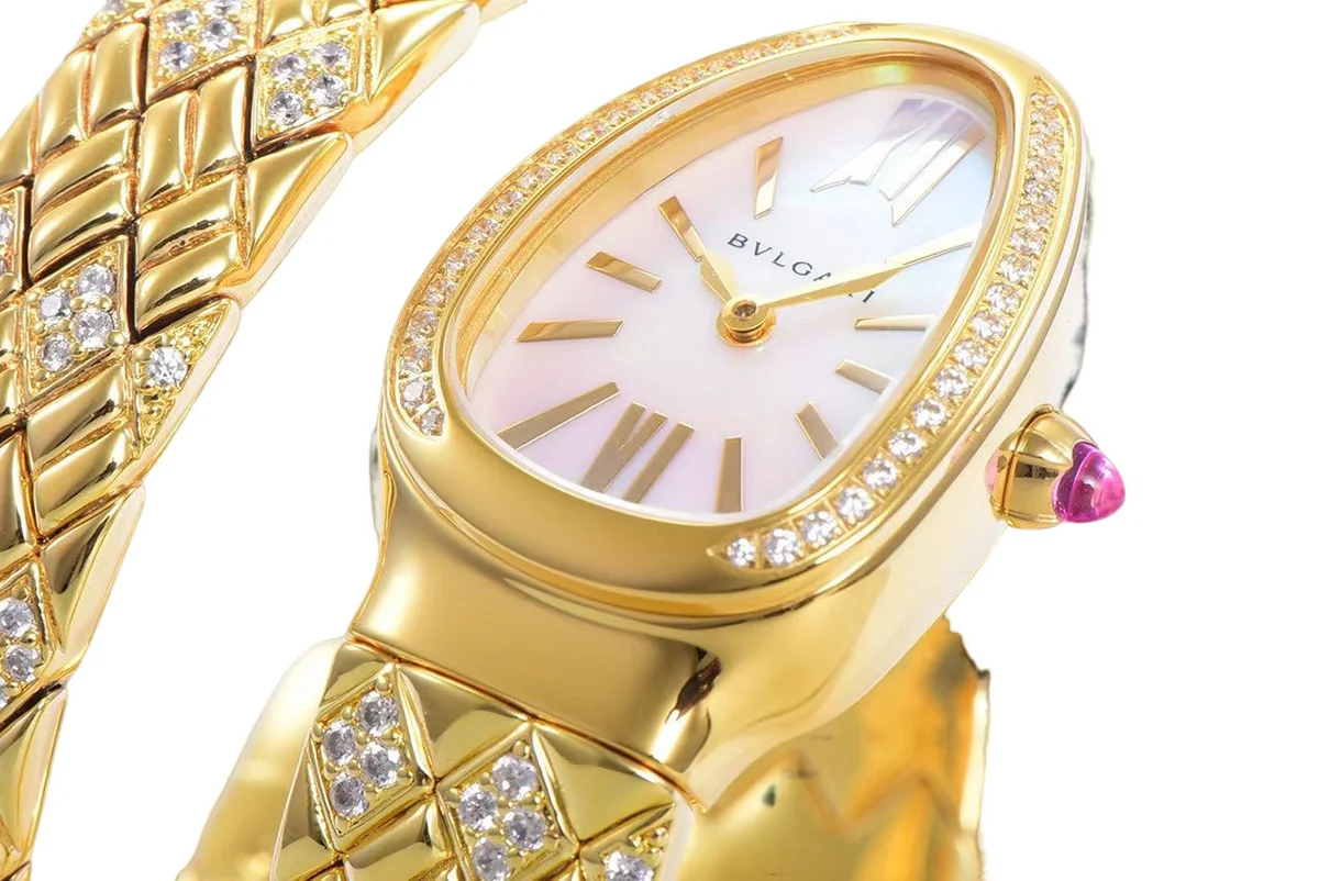 Serpenti Seduttori Watch White MOP Dial in Yellow Gold with Diamonds