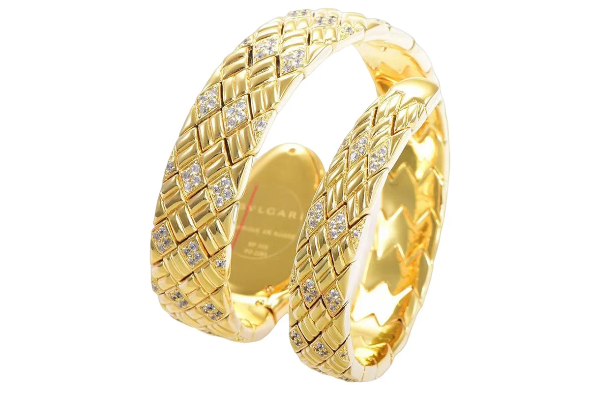 Serpenti Seduttori Watch White MOP Dial in Yellow Gold with Diamonds
