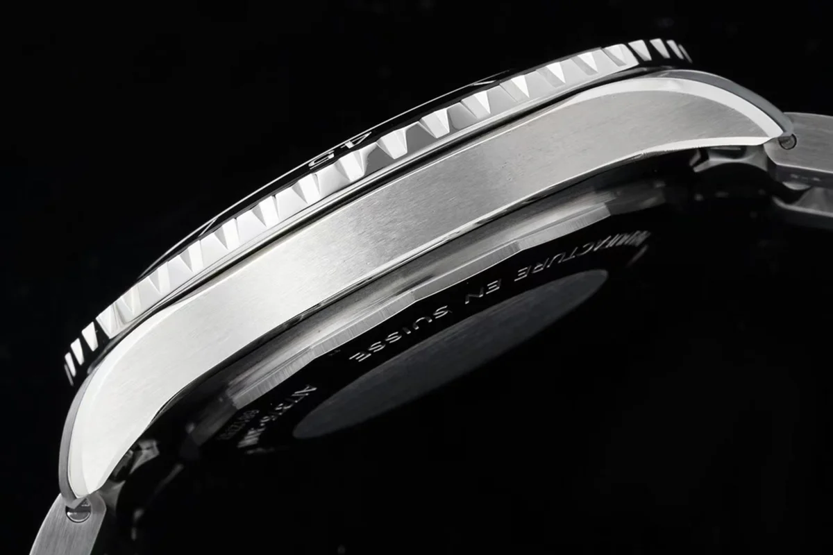 Superocean Automatic 44 Ref: A17376211L2A1