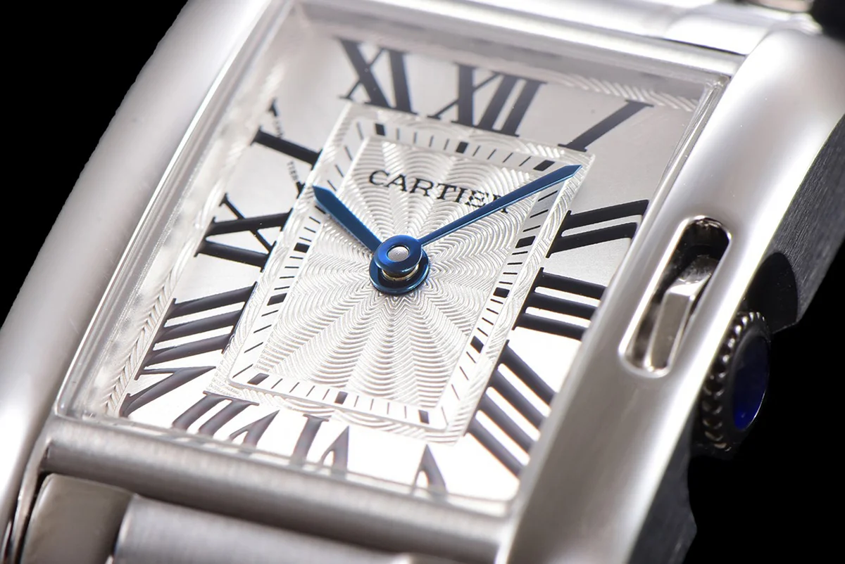 Tank Anglaise 30.2mm White Dial in Steel