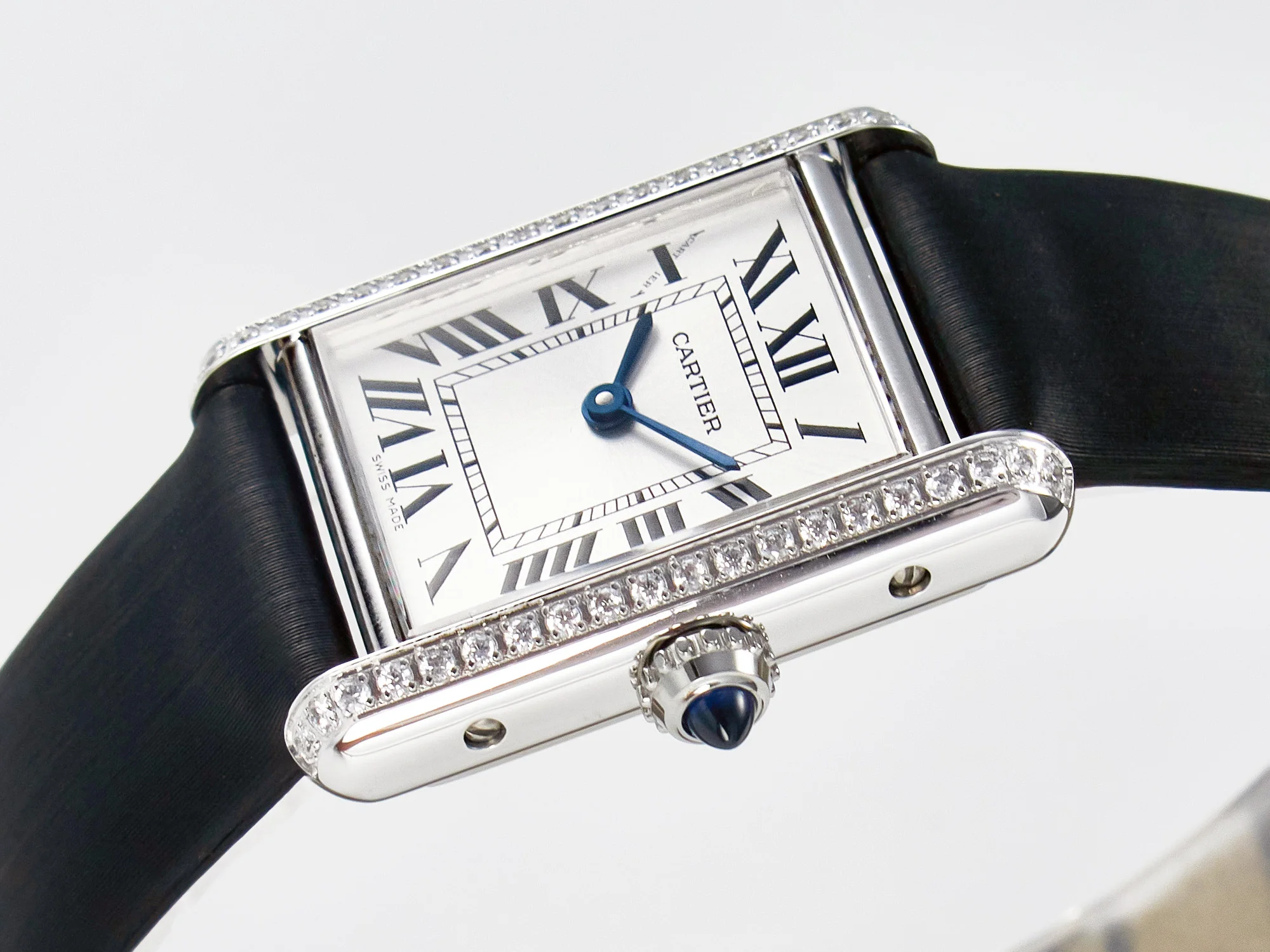 Tank Must Small SS 29mm DRF 1:1 Best Edition White Dial Diamonds Bezel on Black Calfskin Strap Swiss Quartz