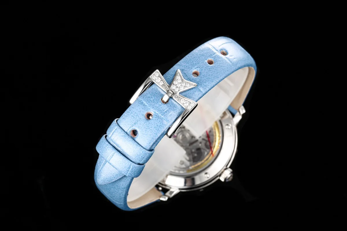 Traditionelle Perpetual Calendar Ultra-Thin 4305T/000G-B948 Blue Dial in White Gold