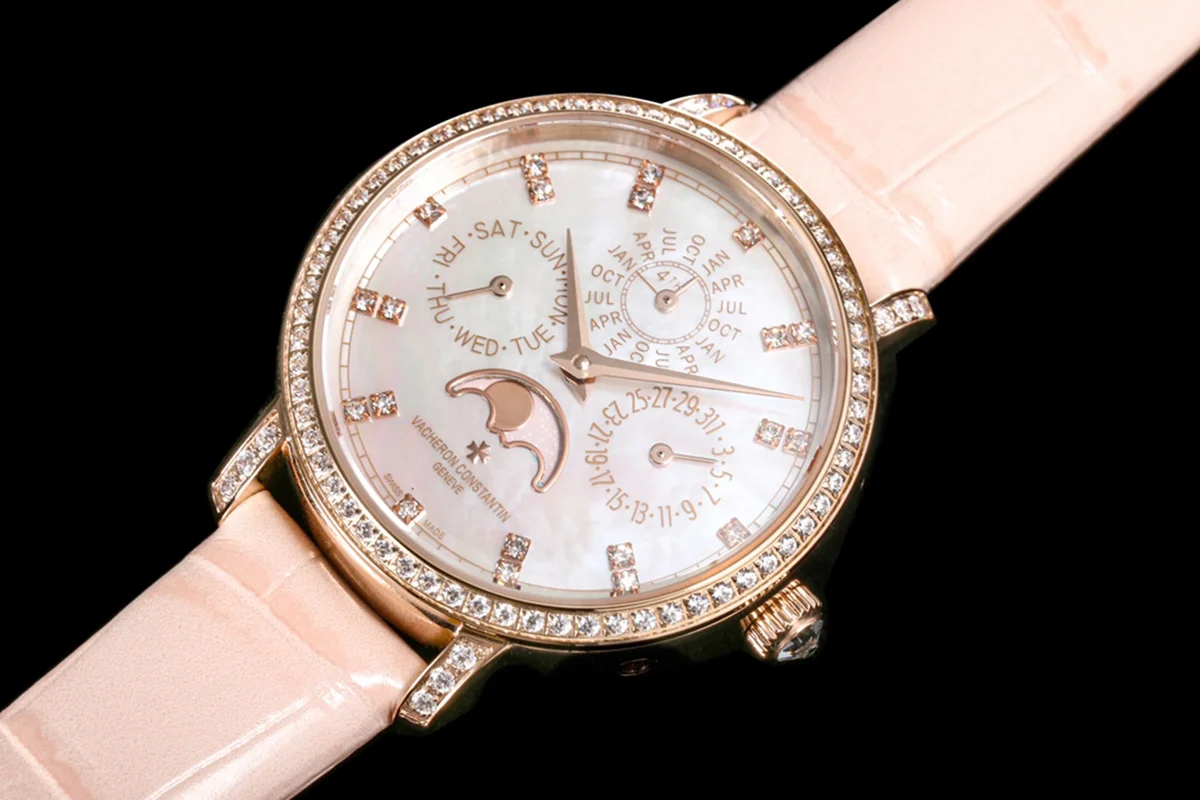 Traditionelle Perpetual Calendar Ultra-Thin 4305T/000R-B947 White Dial in Pink Gold