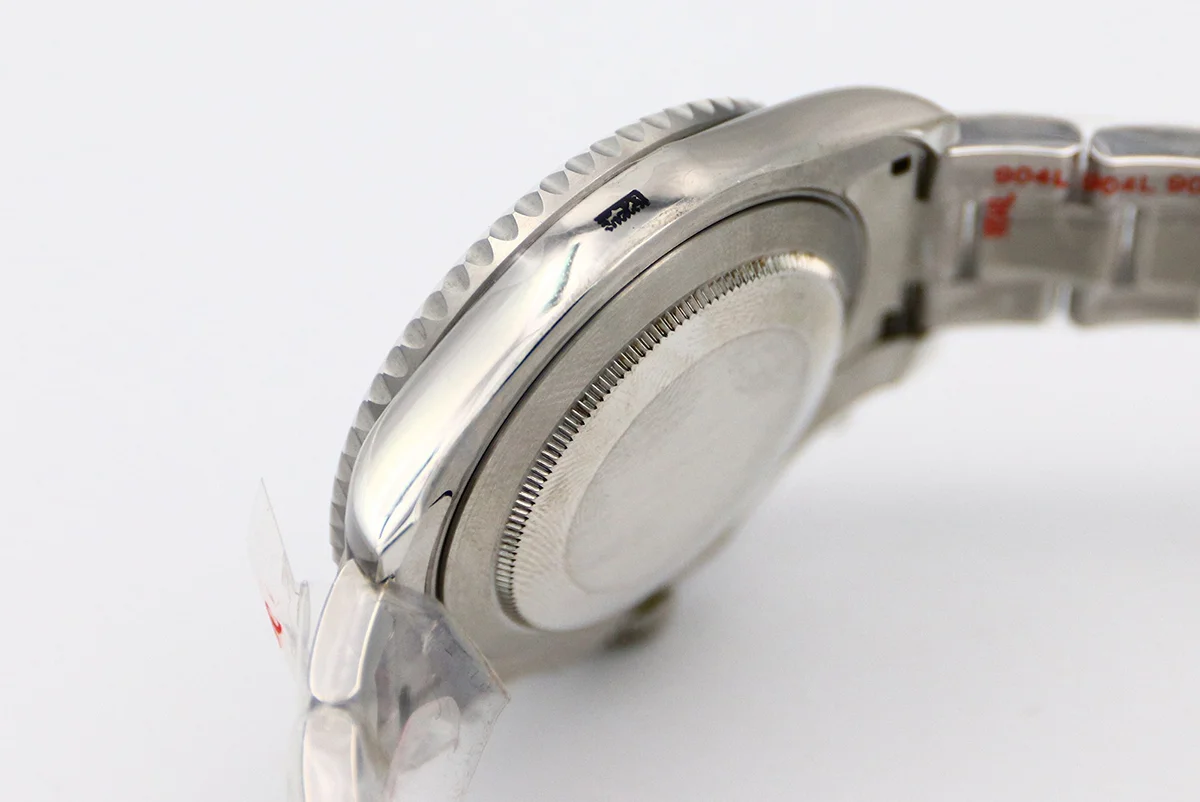 Yacht-Master 116622 Platinum Dial with Red and Blue Diamond Bezel